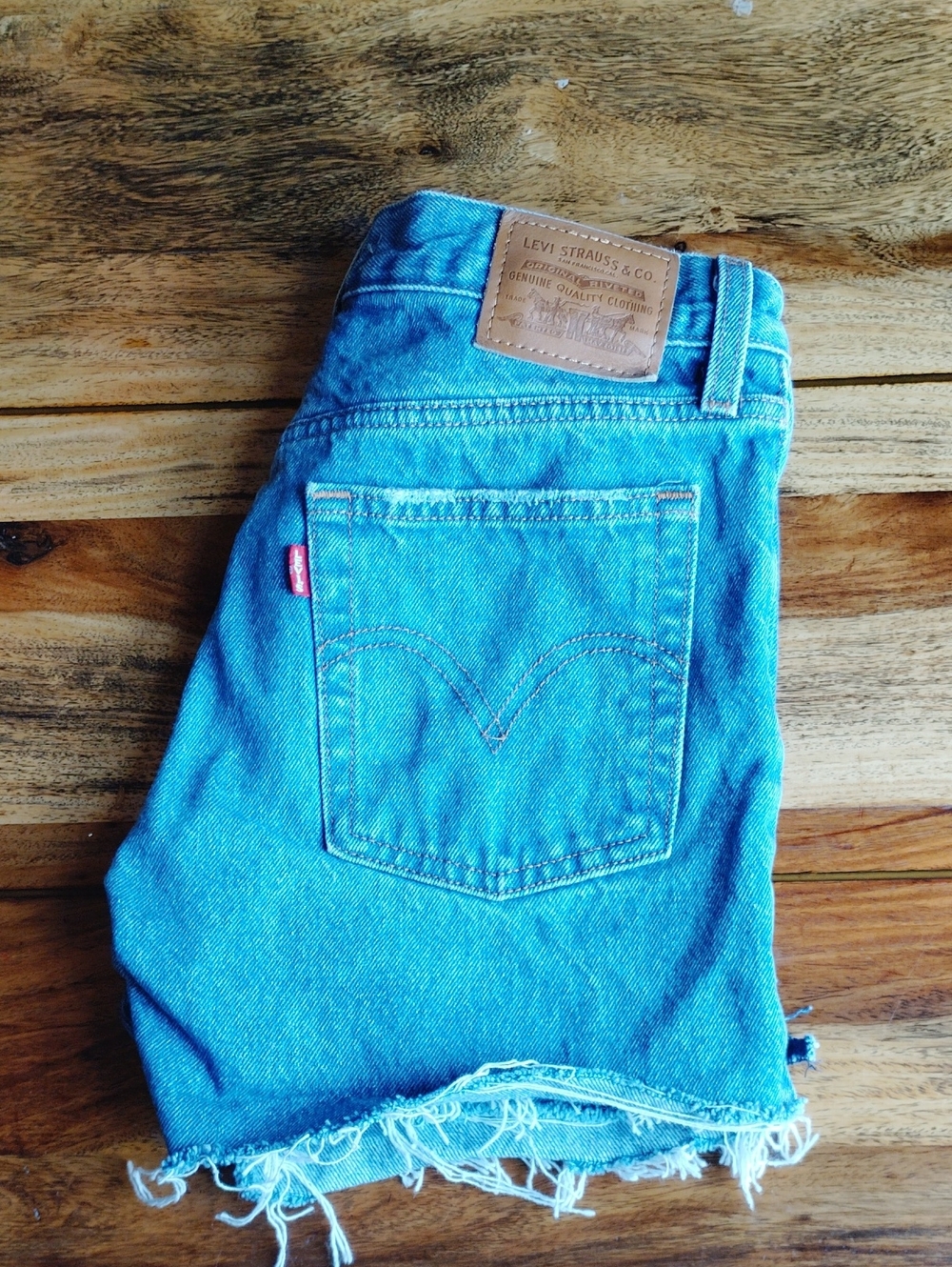 Levi's Wedgie Denim Cutoff Shorts Sz 25